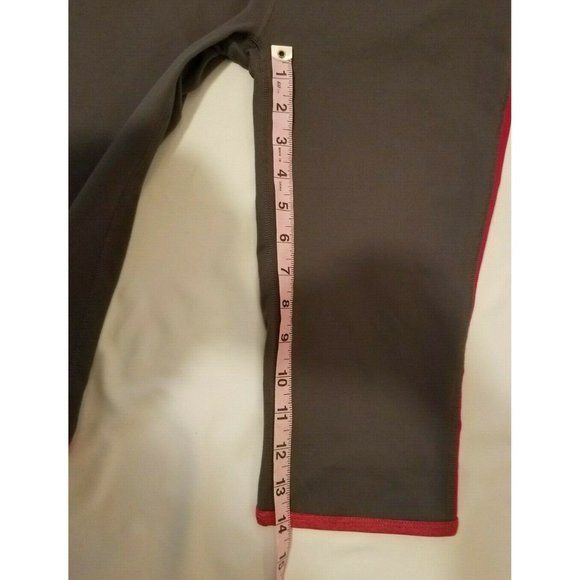 Fabletics Women's Sz. S Grey and Maroon Rio Run Crop Workout Pant - Picture 3 of 4